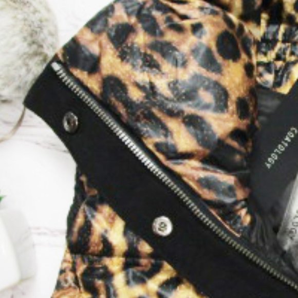Super Cute Coatology Leopard Skin Packable Puffer Vest - Picture 13 of 13